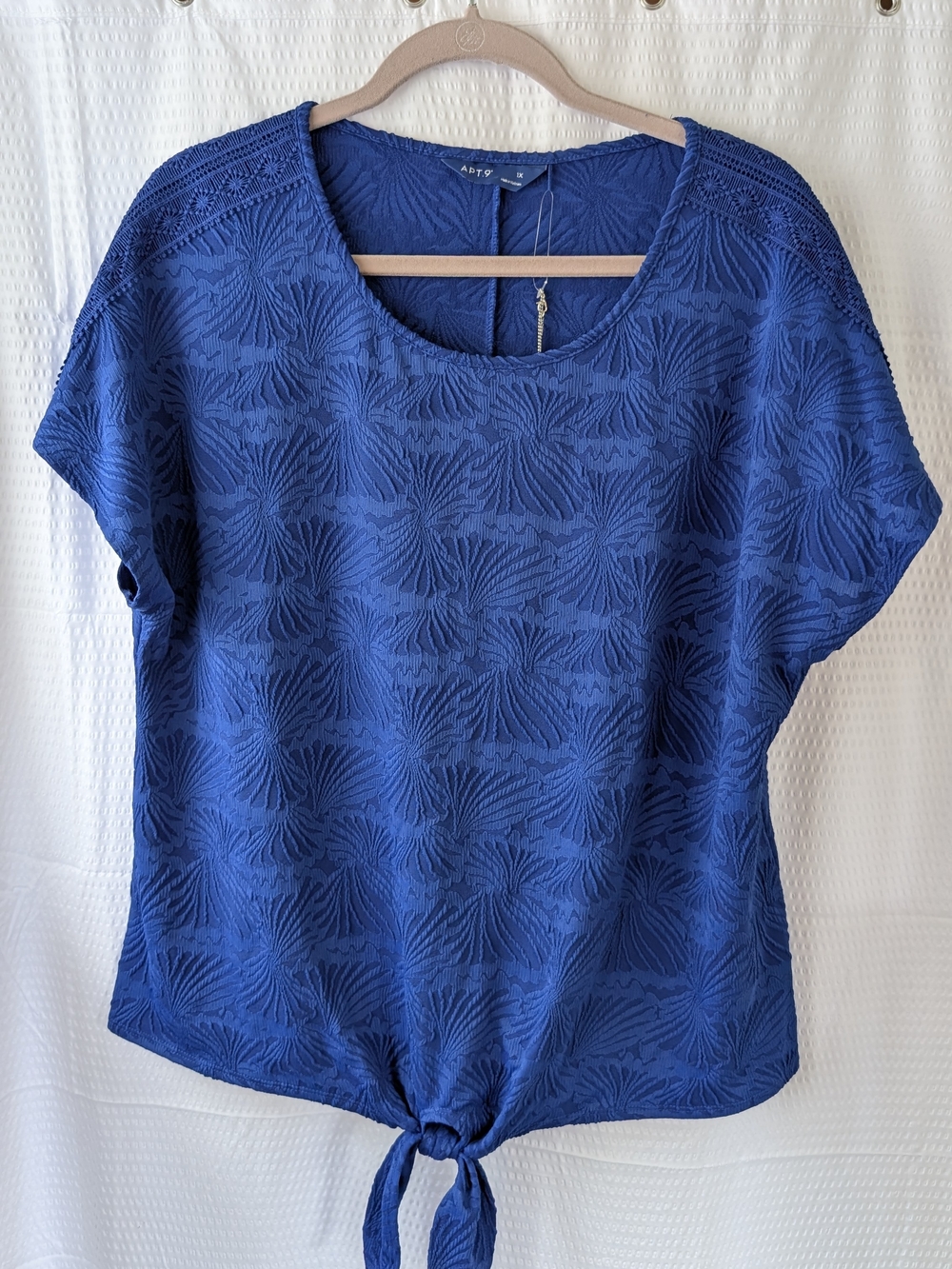 Apt. 9 Blue Textured Tie-Hem Women's Top